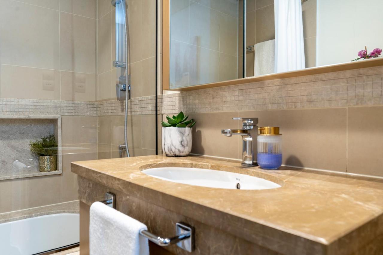 Prestige Living 1Br With Full Burj Khalifa View By Auberge Dubaï Extérieur photo